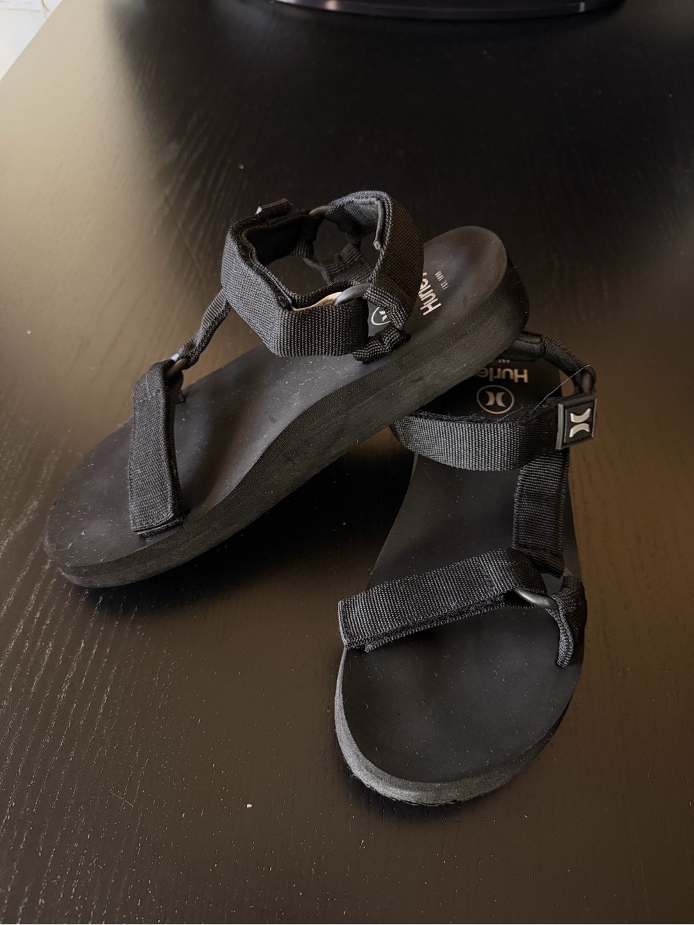 Hurley Black Webbing Strap Sandals